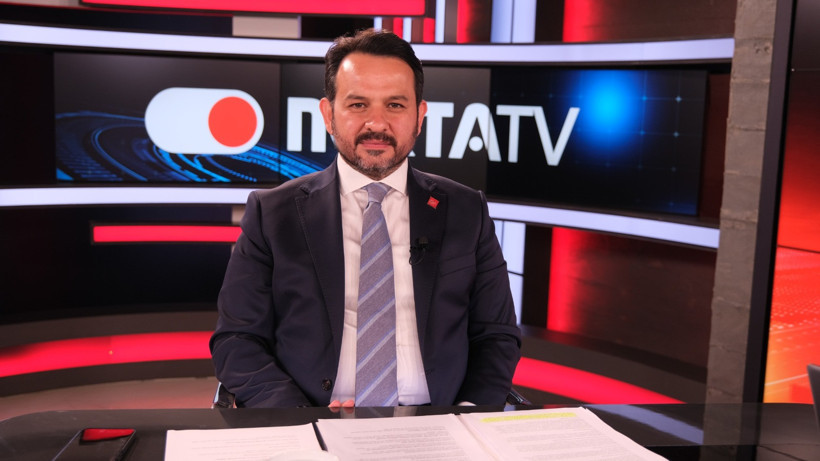 “O kürsüyü işgal ederdim” diyen Gökhan Ercan hem CHP’li meclis grubunu hem de Büyükakın’ı eleştirdi - Resim : 1