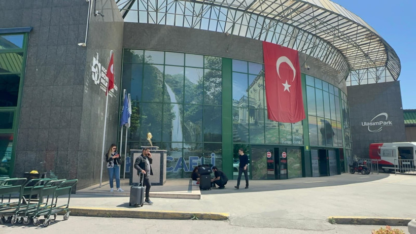 Hala gidiyorlar! Kocaeli Otogarında bayram yoğunluğu devam ediyor! - Resim : 3