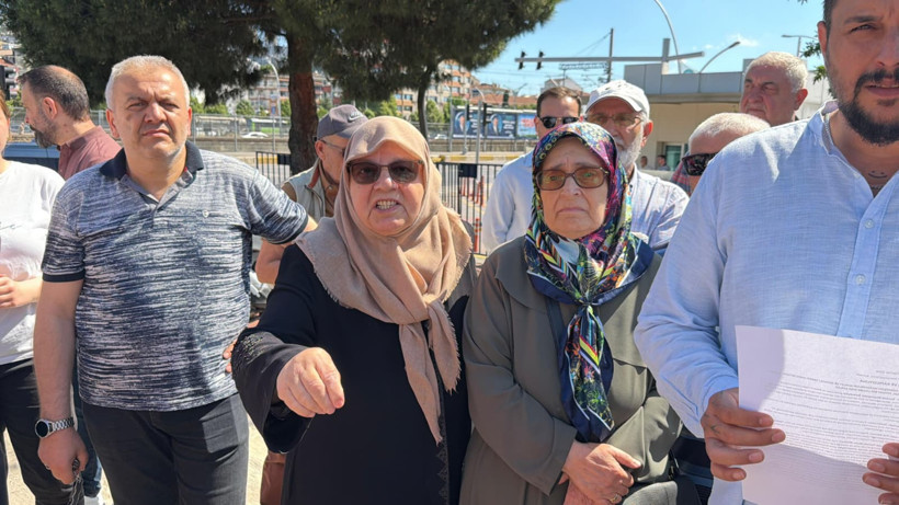 Ceditliler Büyükşehir önünde! Bakan Kurum’a haklarını helal etmediler - Resim : 3