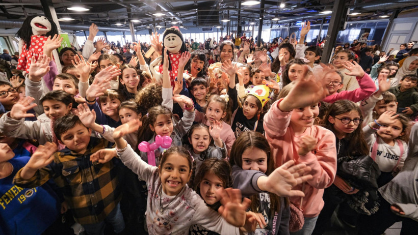 Kocaeli Haber- Çocuklar 'Kukla Marmelat'a bayıldı (3)