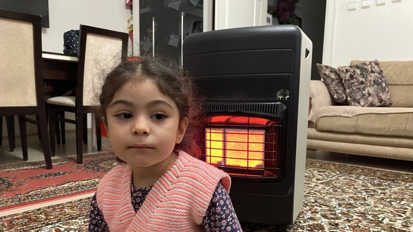 Kış ortasında büyük mağduriyet! Isınmak için komşuya gidiyorlar - Resim : 4
