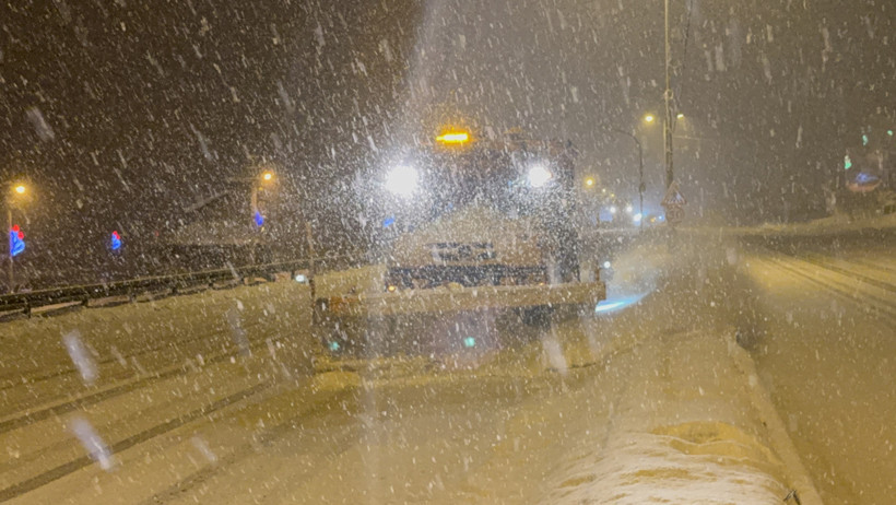 Yoğun kar nedeniyle Bolu Dağı büyük araçlara kapatıldı - Resim : 5