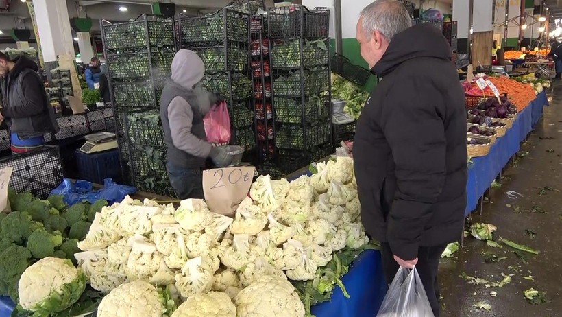 Pazar tezgahları onlarla doldu taştı: Her derde deva! - Resim : 1