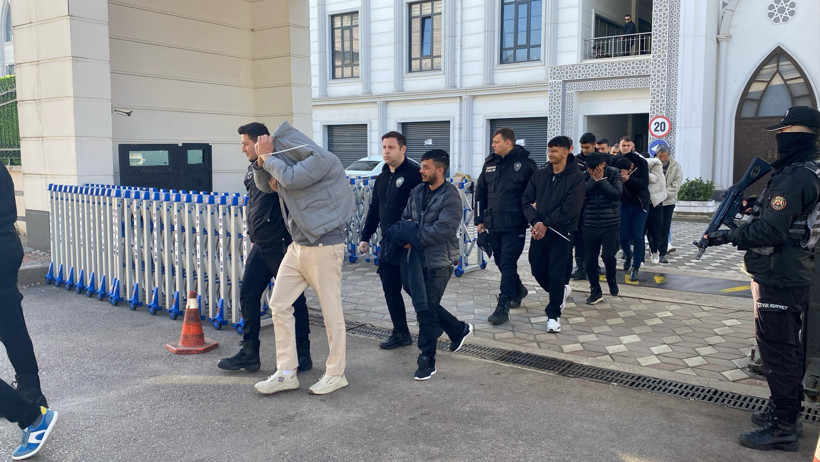 120 milyonluk vurgun yapan 30 şüpheliden 22'si tutuklandı - Resim : 4