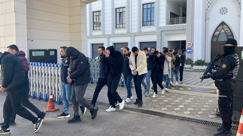 120 milyonluk vurgun yapan 30 şüpheliden 22'si tutuklandı - Resim : 1