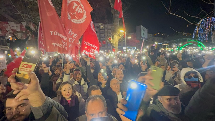 İzmit’te yürümek isteyen gruba polis müdahalesi - Resim : 3