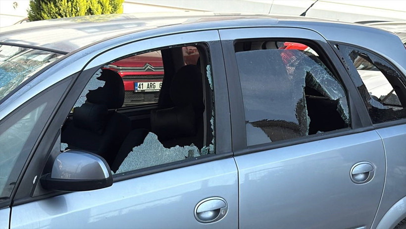 Komşular arasındaki kavgada 1 kişi öldü, 3 kişi yaralandı - Resim : 5