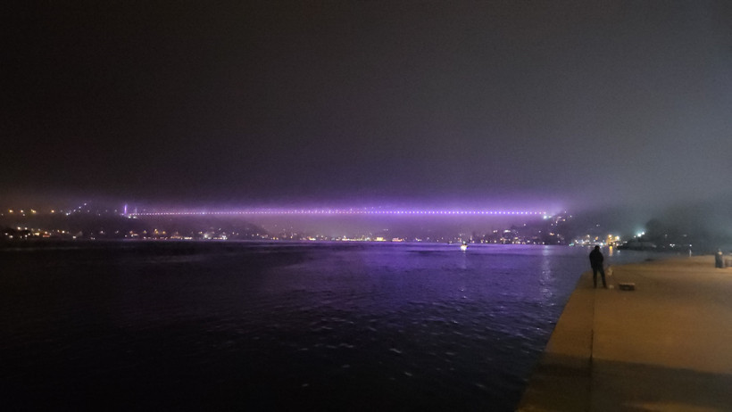 Yoğun sis nedeniyle boğaz trafiği askıya alındı - Resim : 3