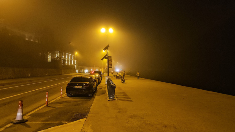 Yoğun sis nedeniyle boğaz trafiği askıya alındı - Resim : 2