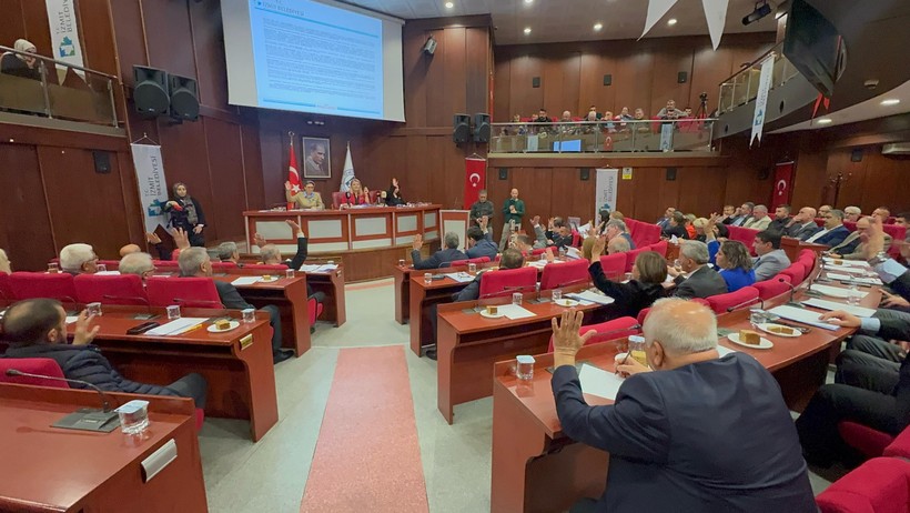 İzmit Belediyesi'nde encümen onlara emanet! - Resim : 5