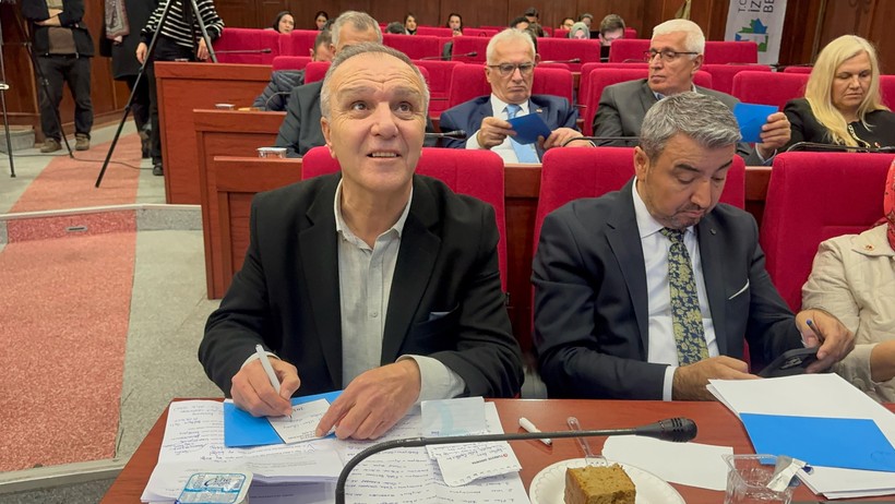 İzmit Belediyesi'nde encümen onlara emanet! - Resim : 4