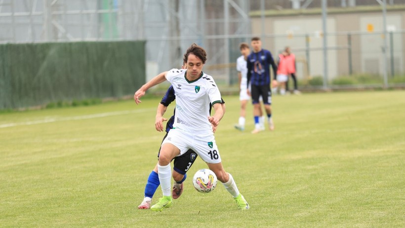 Kocaelispor - Karacabey Belediyespor U-19 maçının fotoğrafları - Resim: 59