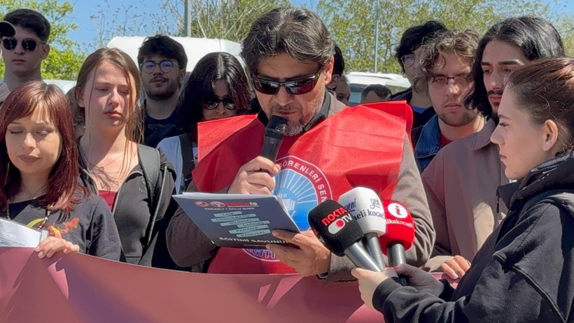 Öğretmenleri için toplandılar! "Öğretmenine sahip çıkmayan geleceğe sırt çevirmiştir" - Resim : 2