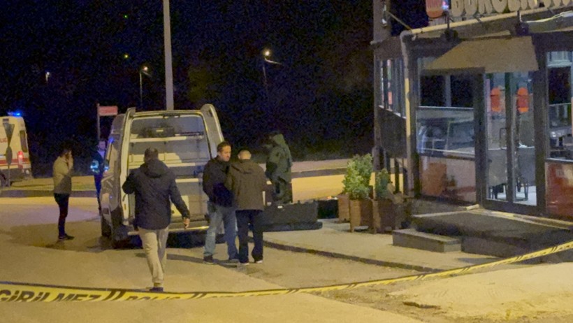 Unutulan çanta fünye ile patlatıldı - Resim : 1