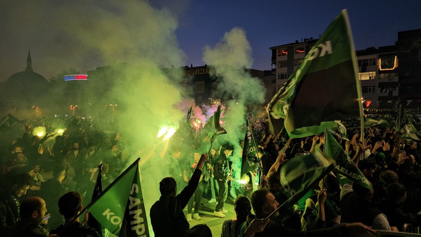 Bir Şarkısın Sen Kocaelispor - Resim : 2