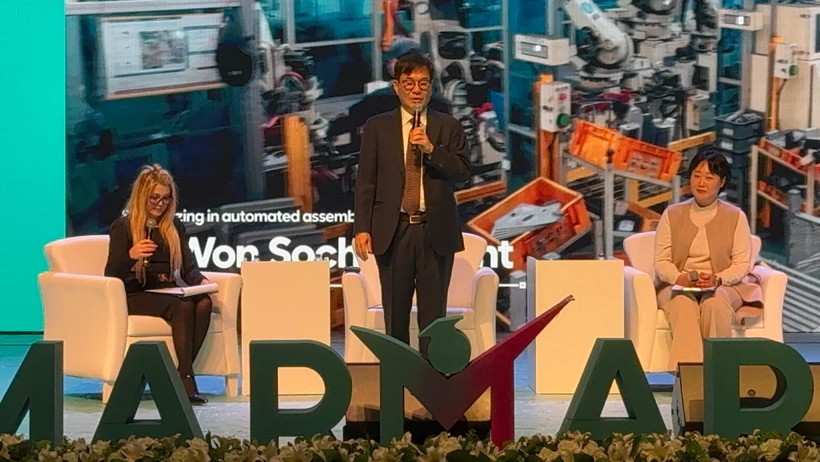 MARMARAKAF'ta otomotiv sektörünün geleceği konuşuldu... Howon Otomotiv CEO'su Sungkuk Cho anlattı - Resim : 4
