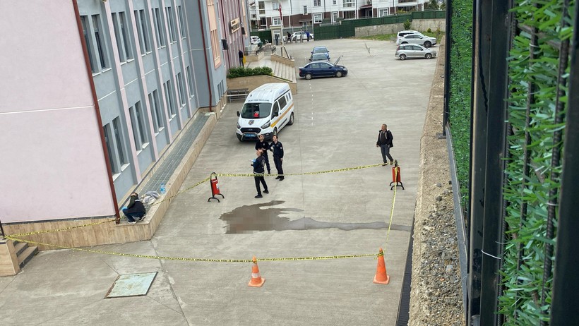 Kocaeli’de korkunç olay… Lise öğrencisi okulun 4. katından düştü - Resim : 3