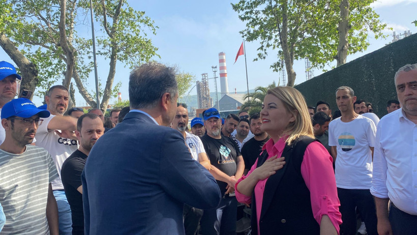 TÜPRAŞ işçisi Hürriyet'i alkışlarla karşıladı - Resim : 4