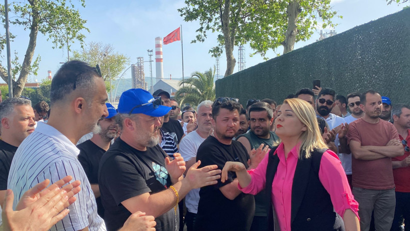 TÜPRAŞ işçisi Hürriyet'i alkışlarla karşıladı - Resim : 2