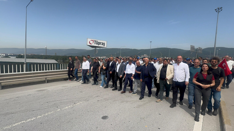 TÜPRAŞ’da büyük öfke; İşçiler imzalanan sözleşmeye tepki gösterdi! - Resim : 4