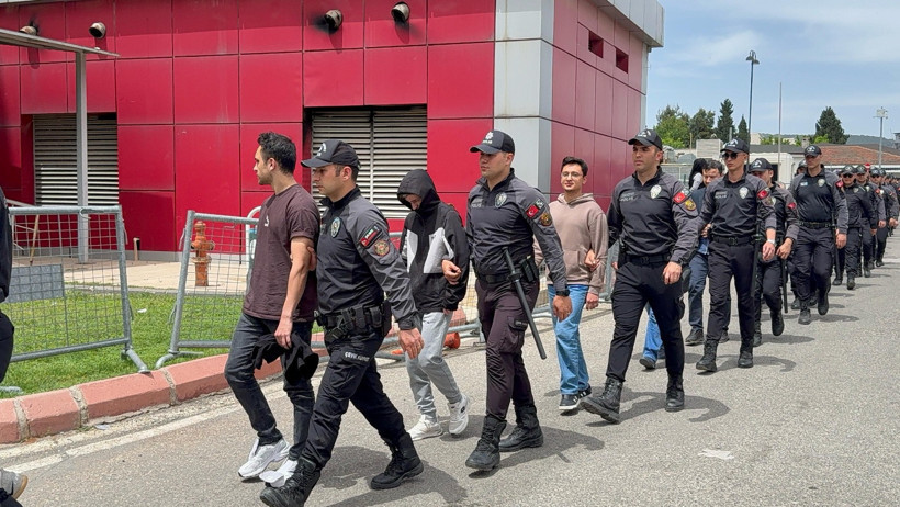 Operasyonun bir ayağı da Kocaeli’de yapılmıştı… FETÖ operasyonunda 77 tutuklama - Resim : 2