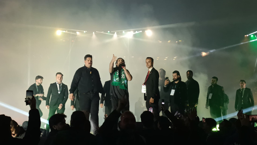 Kocaelisporluların sevgilisi Bayhan yine mest etti! - Resim : 2