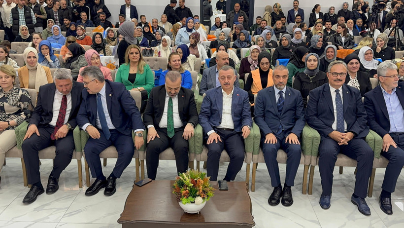 Şahin Talus’tan muhalefet belediyelerine; “Bizim tabelaları indirip 6 ay sonra açılış yapıyorlar” - Resim : 1