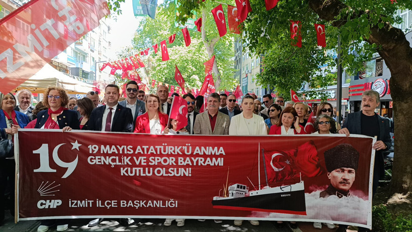 CHP İzmit’ten Gençlik Yürüyüşü! - Resim : 5