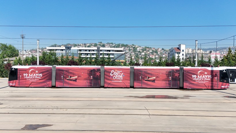 Kocaeli'de 19 Mayıs coşkusu! Otobüs ve tramvaylar giydirildi - Resim : 3