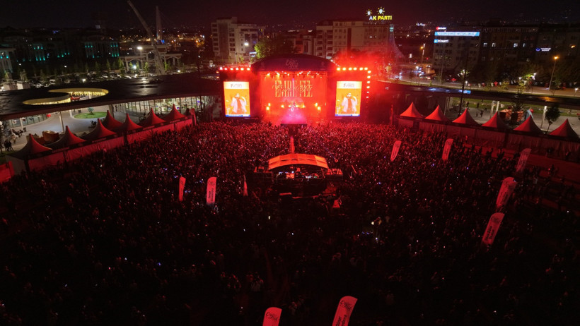 Kocaeli'de Emre Fel rüzgarı! - Resim : 4