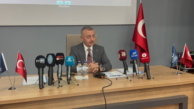 Tahir Büyükakın’dan Fatma Kaplan Hürriyet’e: Biz yoğurdu böyle yiyoruz! - Resim : 1