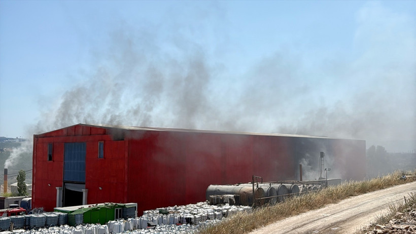 Asfalt fabrikasında yangın çıktı! - Resim : 1