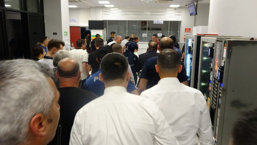 Kolundan yaralanmıştı... Muzaffer Bıyık, Kocaeli Üniversitesi Hastanesi'ne sevk edildi - Resim : 3