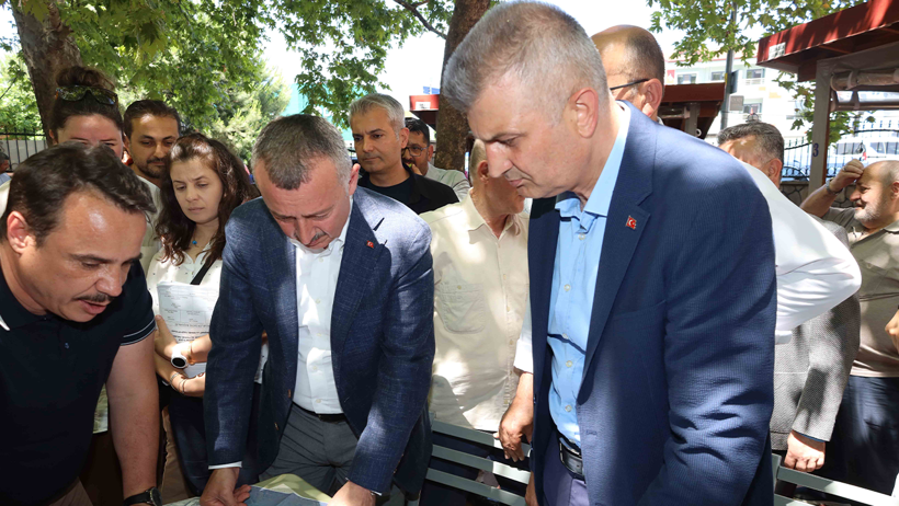 Tahir Büyükakın: Kentsel dönüşüm bizim en büyük önceliğimiz - Resim : 1