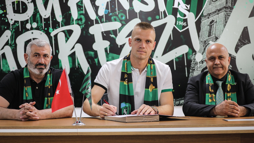 Kocaelispor iki oyuncu aldı! Yaz transfer dönemi resmen başlıyor! - Resim : 1