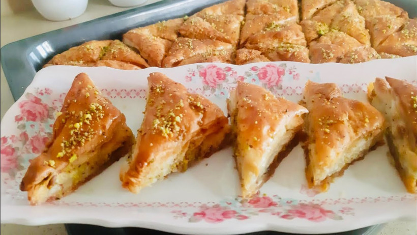 Gelinim Mutfakta Muhallebili Milföy Baklava Tarifi: Muhallebili Milföy Baklava Nasıl Yapılır? - Resim : 1