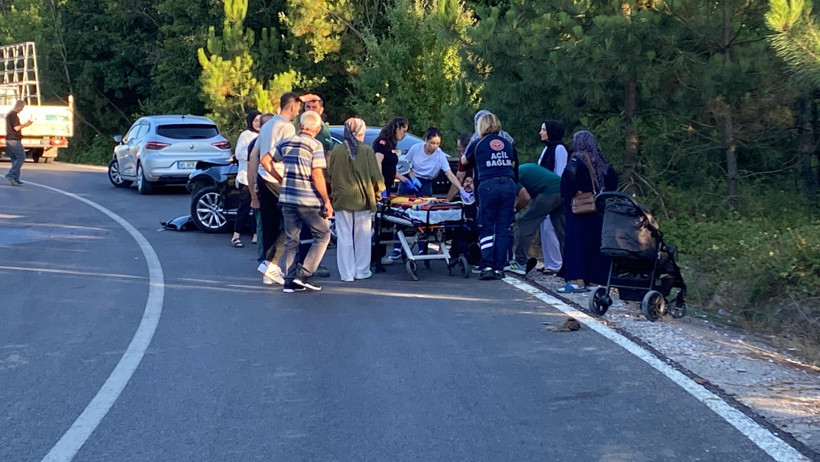 Kocaeli'de iki otomobil birbirine girdi - Resim : 1