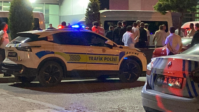 Düğünde "Hep siz oynadınız" kavgası... Bıçak, darp ve çok sayıda gözaltı! - Resim : 6