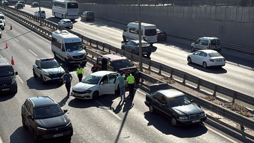 Kocaeli'de korkutan zincirleme trafik kazası! - Resim : 2