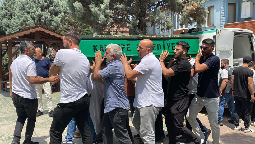 Kocaeli'de aile içi dehşet: Amcaları tarafından öldürülen kardeşlerin cenazesi kaldırıldı! - Resim : 2