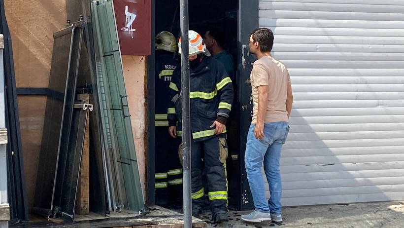 İş yerinde yangın çıktı - Resim : 3