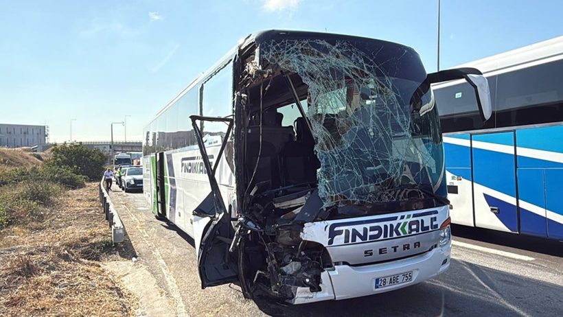 Kocaeli'de can pazarı: Yolcu otobüsü kamyonete çarptı! - Resim : 2