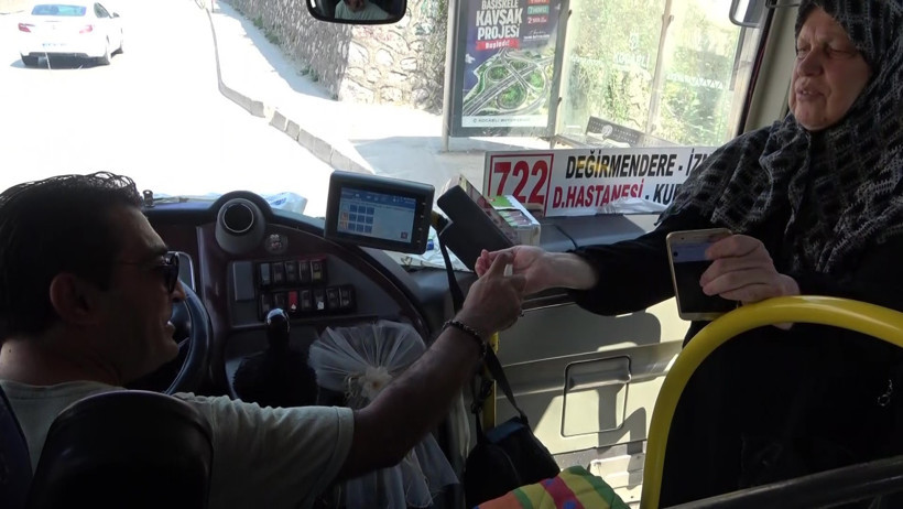 Vatandaşın gönlünde taht kurdu... Bu otobüste yok yok! - Resim : 4