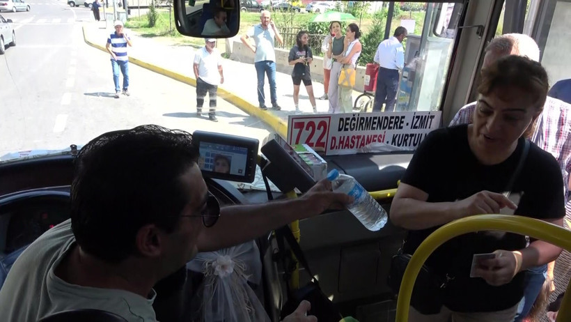 Vatandaşın gönlünde taht kurdu... Bu otobüste yok yok! - Resim : 3