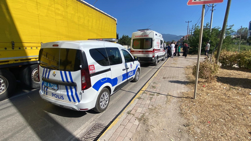 Kocaeli'de korkutan kaza: İki otomobil birbirine girdi! - Resim : 4