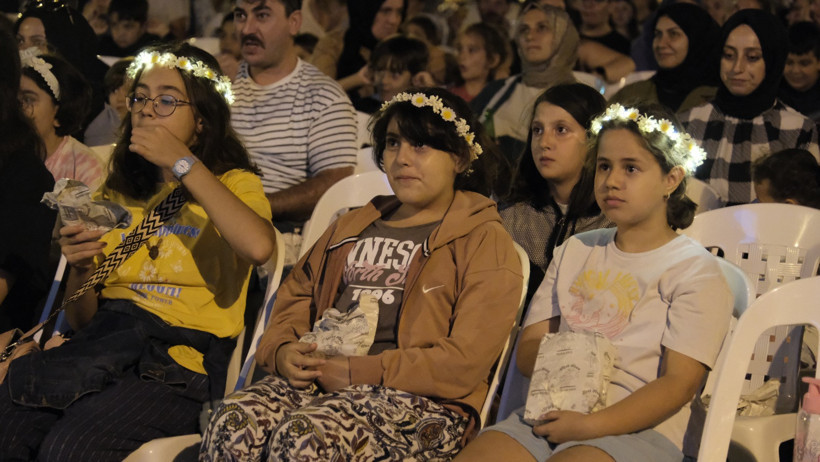 Çocuklar açık hava sinemasının keyfini yaşadı - Resim : 2