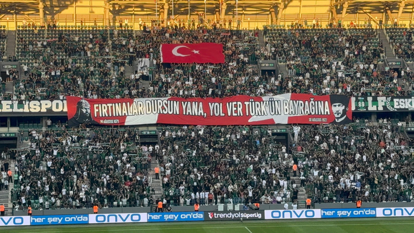 Kocaelispor taraftarından muhteşem pankart! - Resim : 1