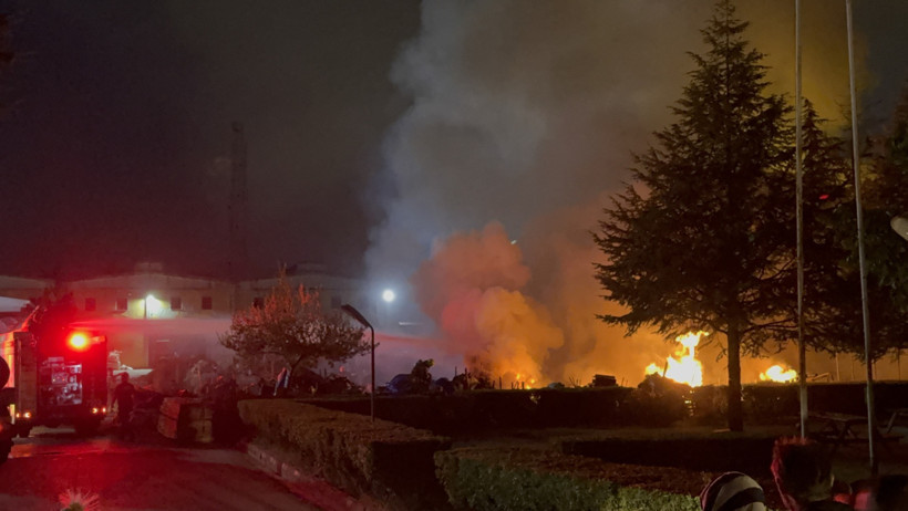 Ahşap fabrikasında çıkan yangın paniğe sebep oldu! - Resim : 1