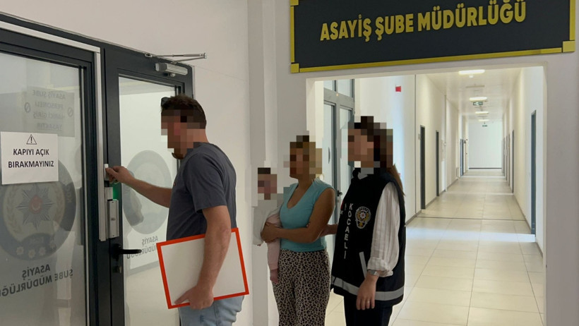 Emniyetten kucağında bebeği ile çıktı! Yakalanan hırsızın öyle bir suç kaydı çıktı ki… - Resim : 1