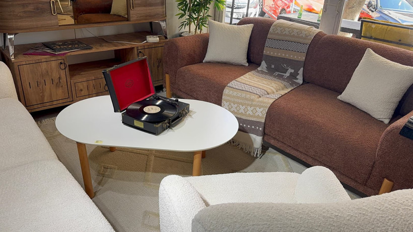 “Ev tutmak artık lüks oldu” Öğrenci-spotçu ilişkisi son buldu! - Resim : 2